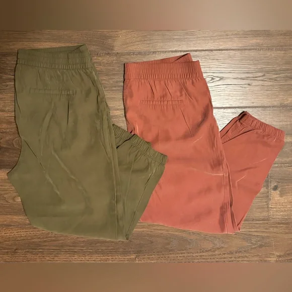 2 Pairs of Old Navy Casual Joggers - Picture 1 of 3